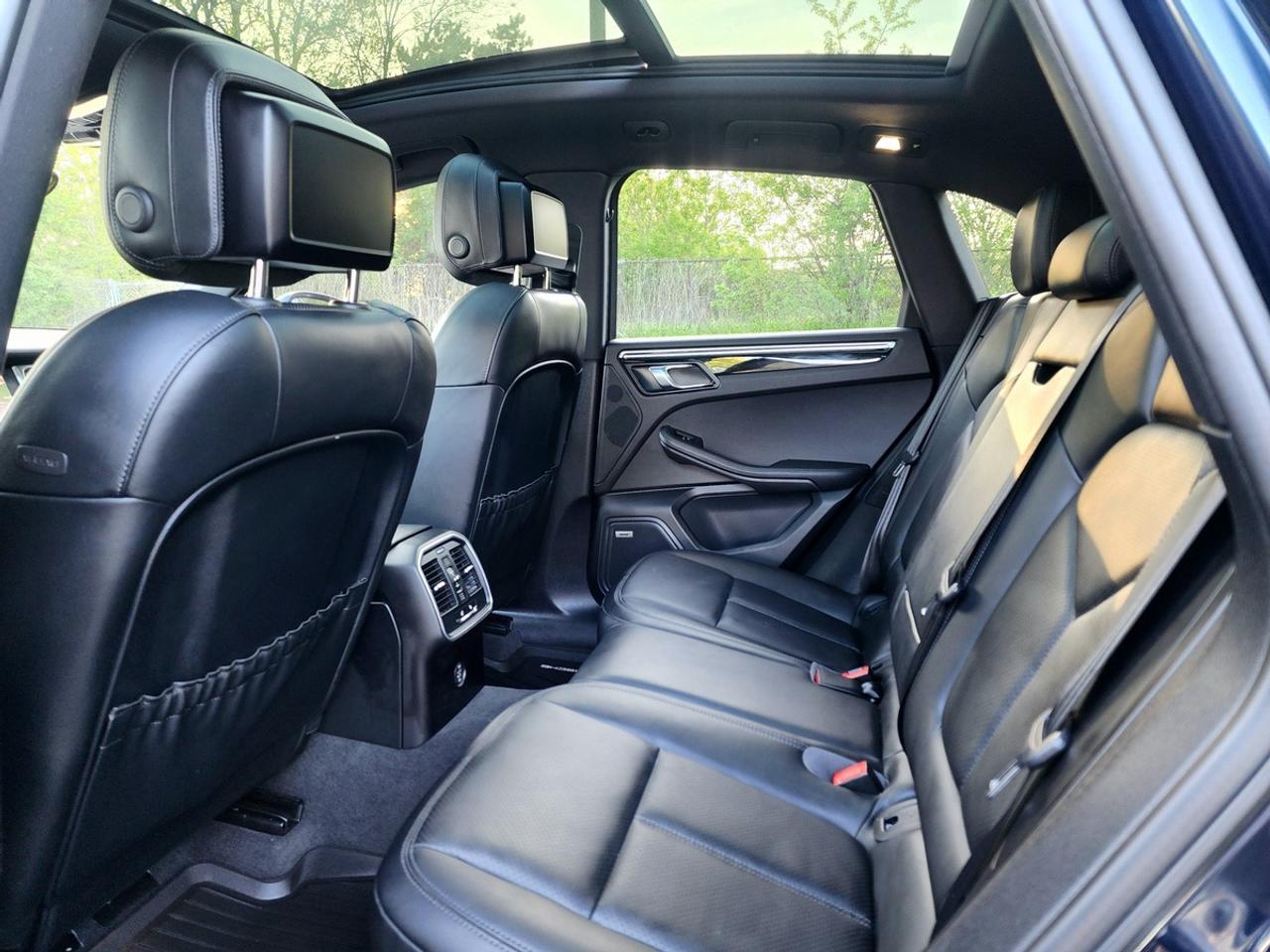 2018 Porsche Macan S w/Premium Plus Pkg | No Accidents! Photo