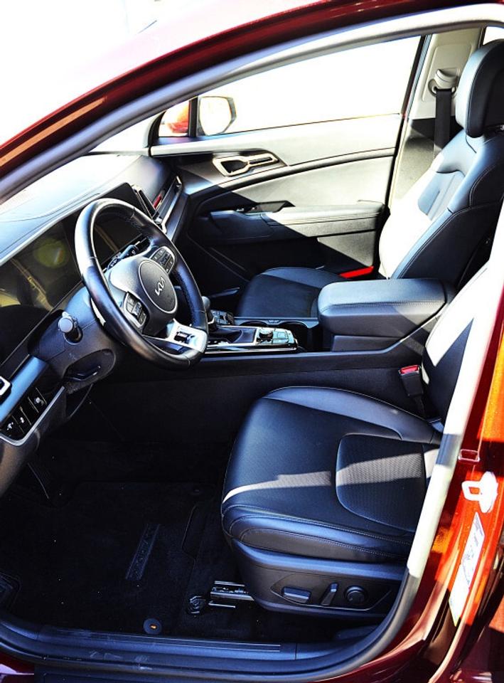 2023 Kia Sportage EX 4dr All-Wheel Drive Automatic Photo