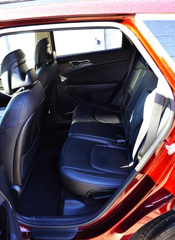 2023 Kia Sportage EX 4dr All-Wheel Drive Automatic Photo