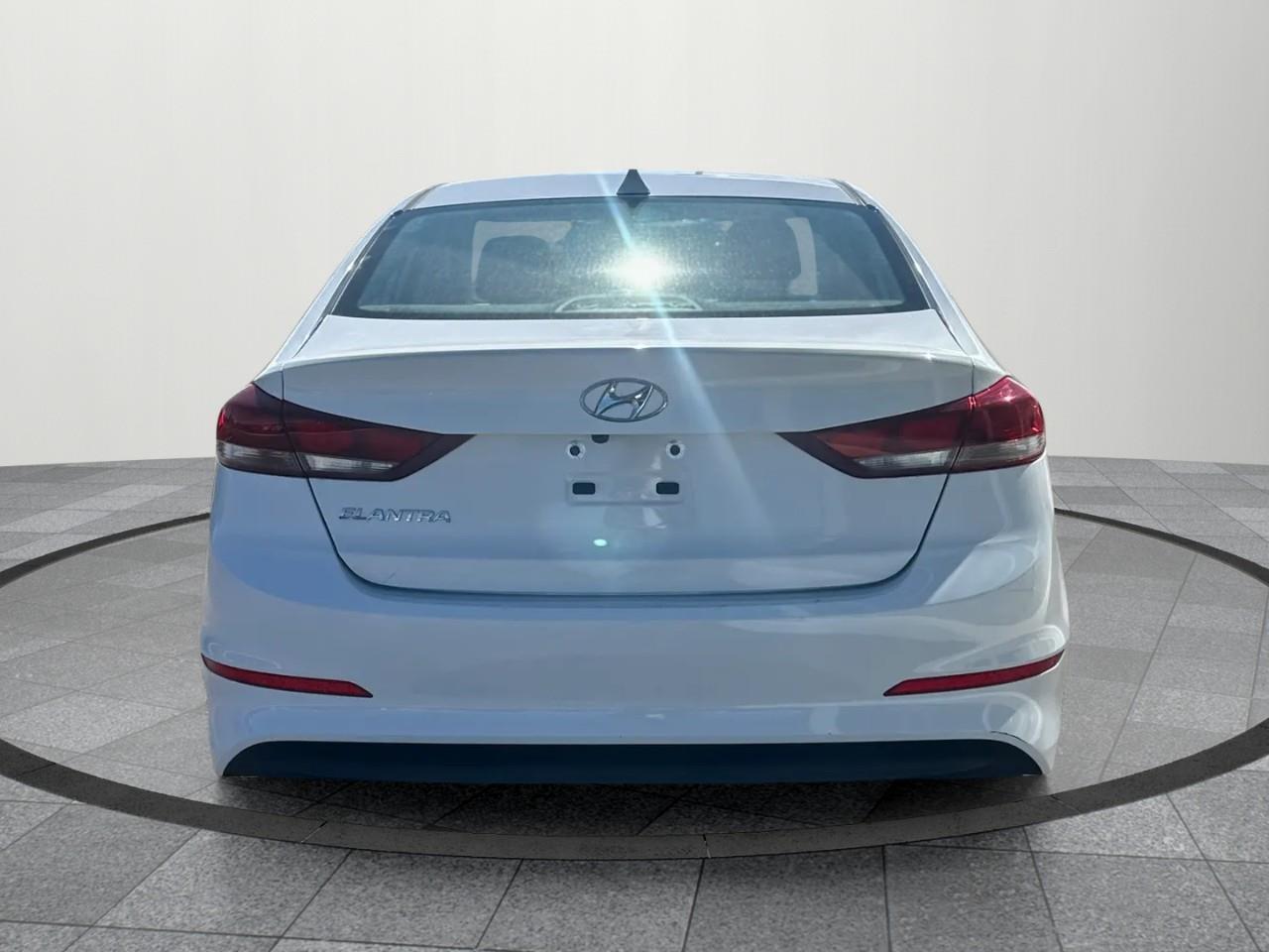2018 Hyundai Elantra GL SE (A6) 4dr Sedan Photo
