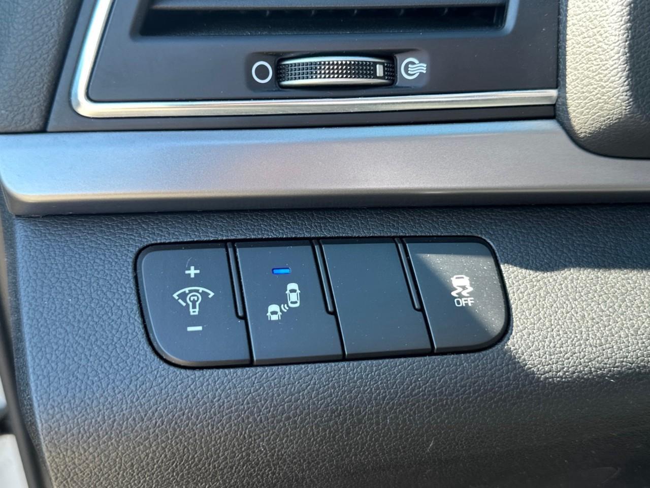 2018 Hyundai Elantra GL SE (A6) 4dr Sedan Photo