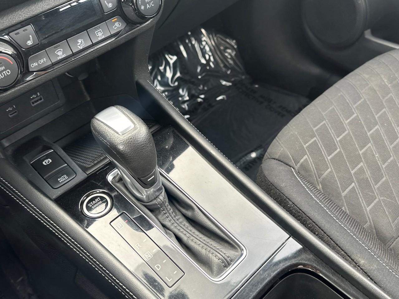 2024 Nissan Kicks SV 4dr Front-Wheel Drive Photo