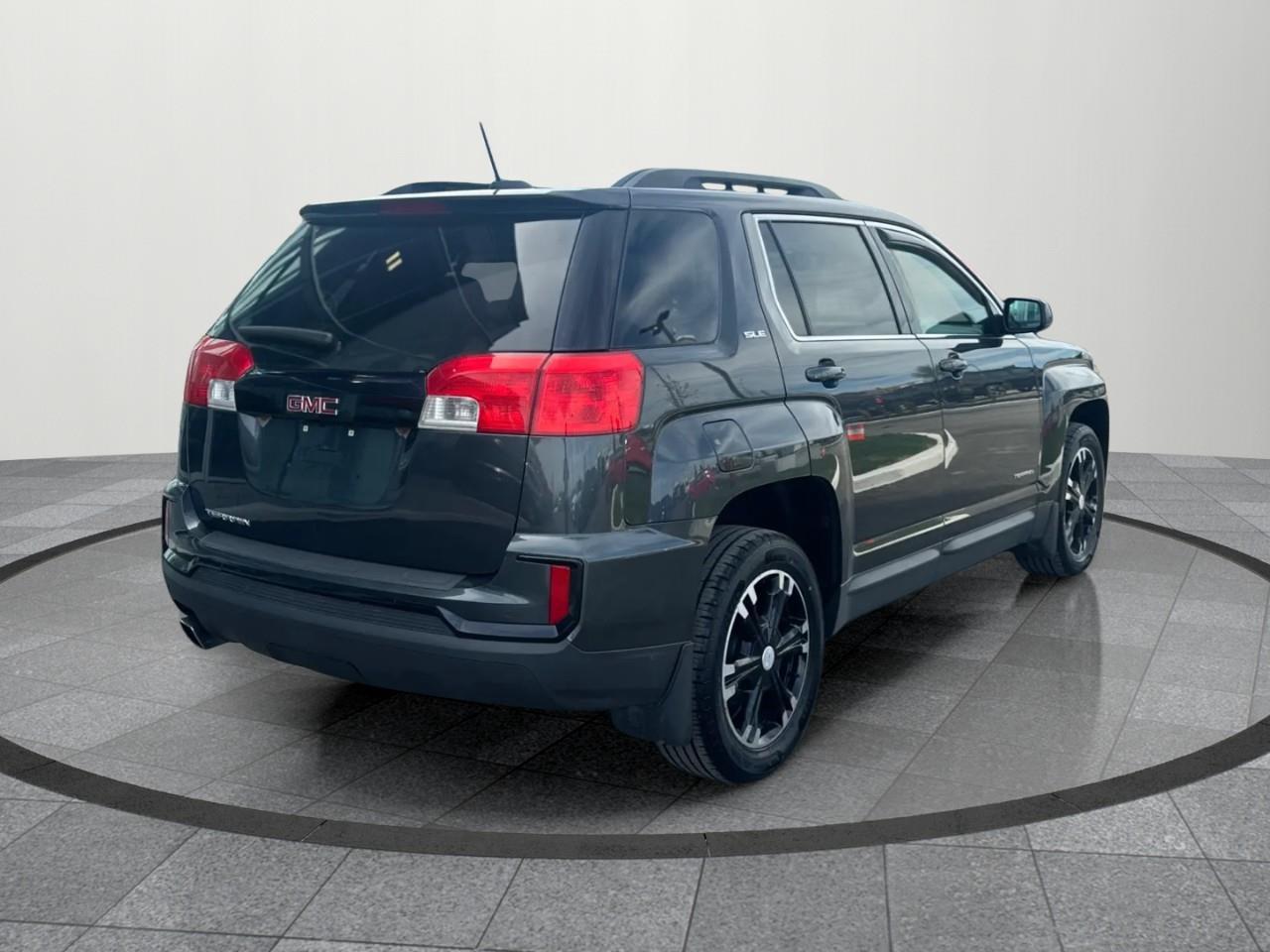 2017 GMC Terrain SLE-2 Front-Wheel Drive Photo