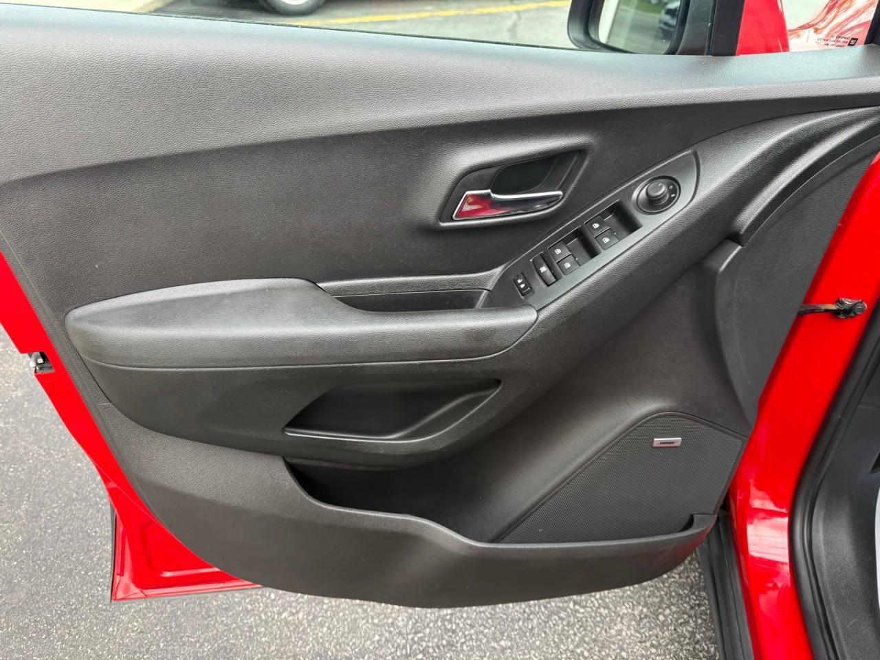 2016 Chevrolet Trax LT Front-Wheel Drive Photo