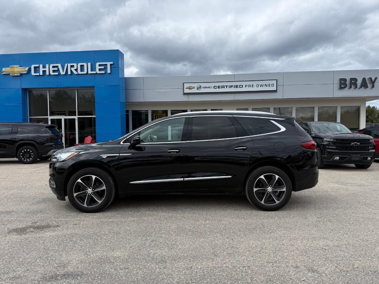 2021 Buick Enclave Essence ALL WEATHER MATS. 7 PASSENGER SEATING. TRA Photo