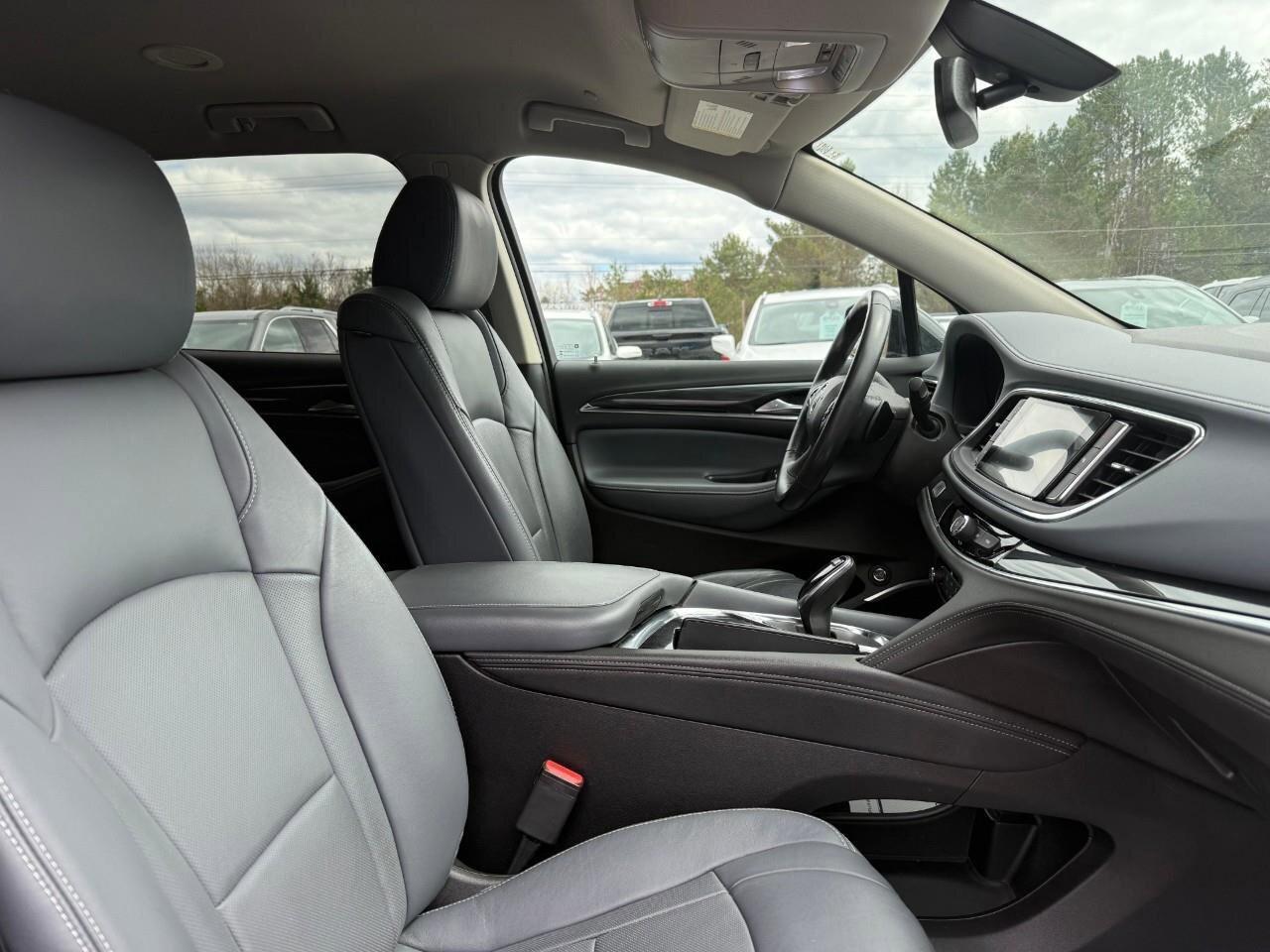 2021 Buick Enclave Essence ALL WEATHER MATS. 7 PASSENGER SEATING. TRA Photo