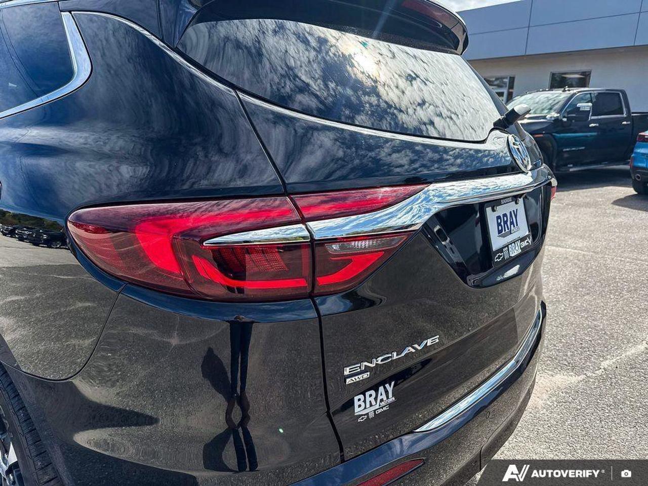 2021 Buick Enclave Essence ALL WEATHER MATS. 7 PASSENGER SEATING. TRA Photo
