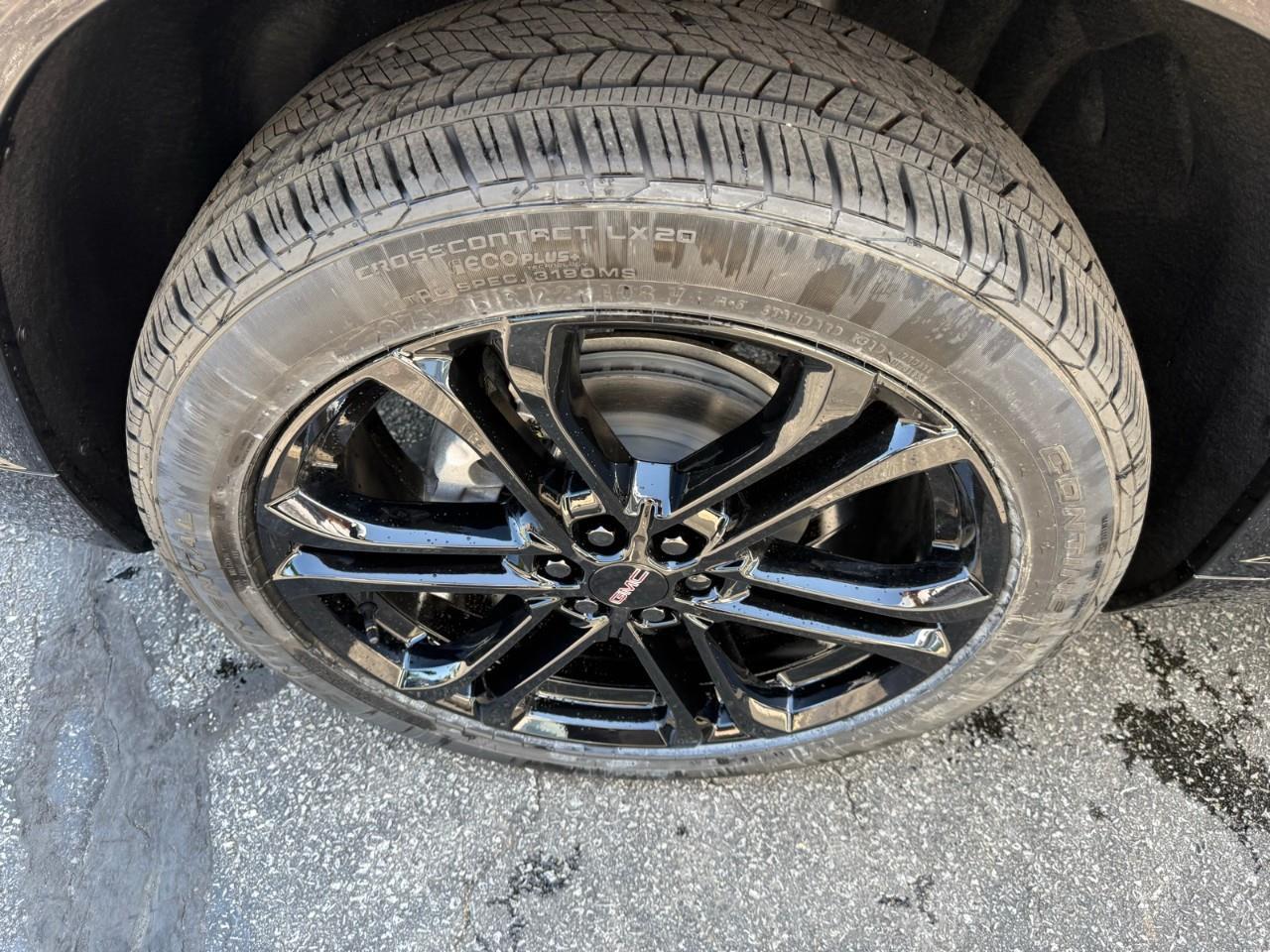 2026 GMC Acadia Denali 4dr All-Wheel Drive Photo