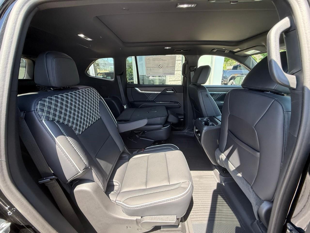2026 GMC Acadia Denali 4dr All-Wheel Drive Photo