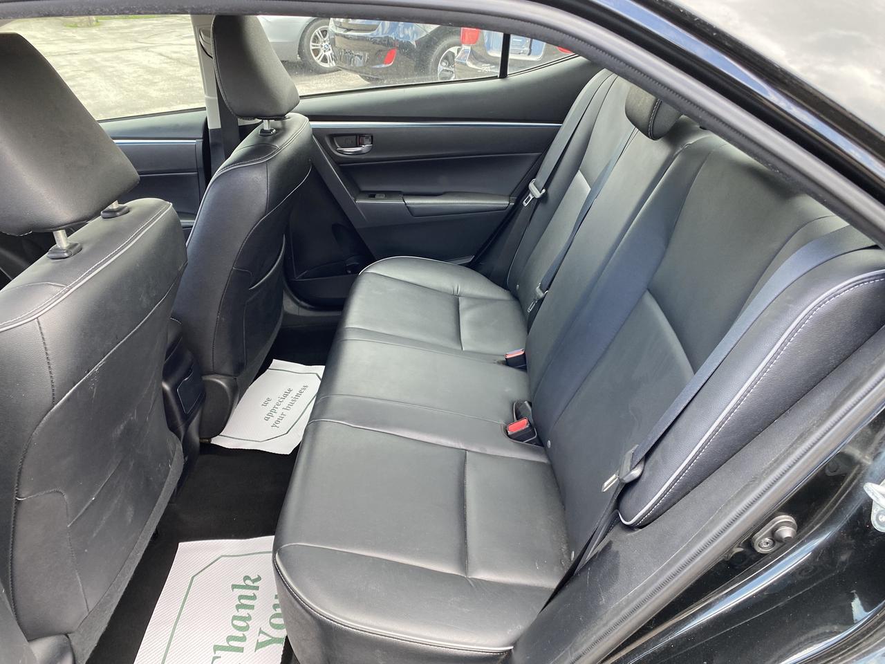2014 Toyota Corolla 4dr Sdn CVT LE Photo