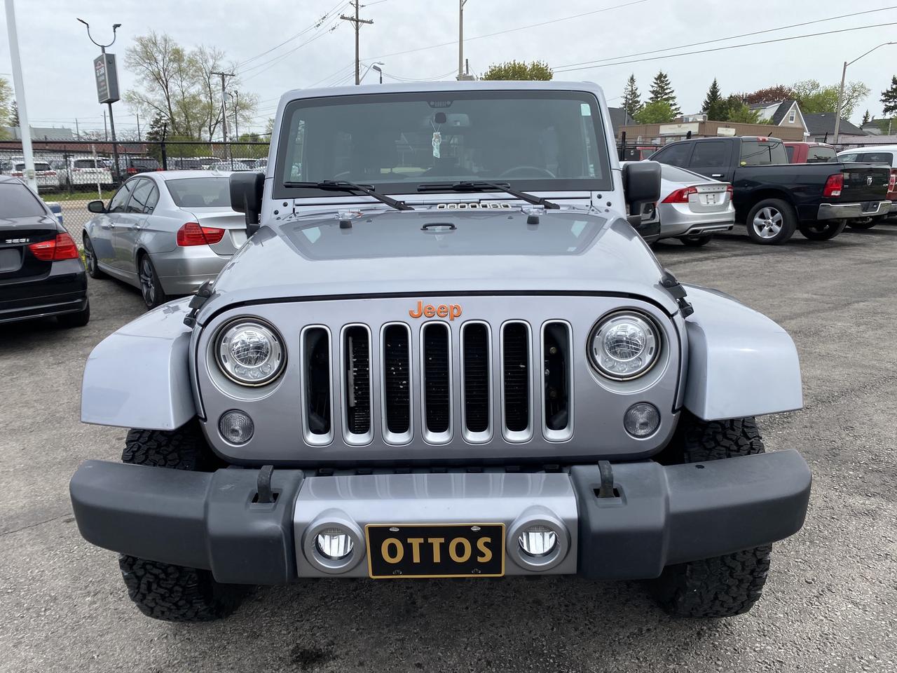 2017 Jeep WRANGLER UNLIMITED 4WD 4dr Sahara Photo