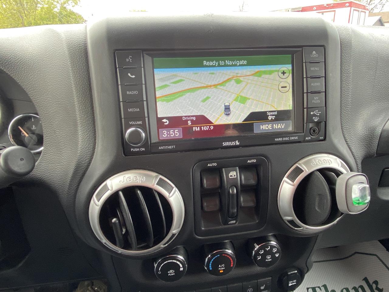 2017 Jeep WRANGLER UNLIMITED 4WD 4dr Sahara Photo