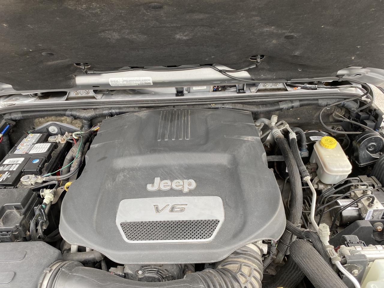 2017 Jeep WRANGLER UNLIMITED 4WD 4dr Sahara Photo