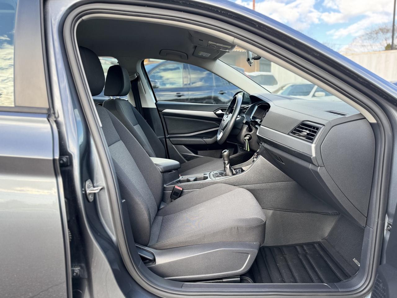 2021 Volkswagen Jetta Comfortline Manual Photo