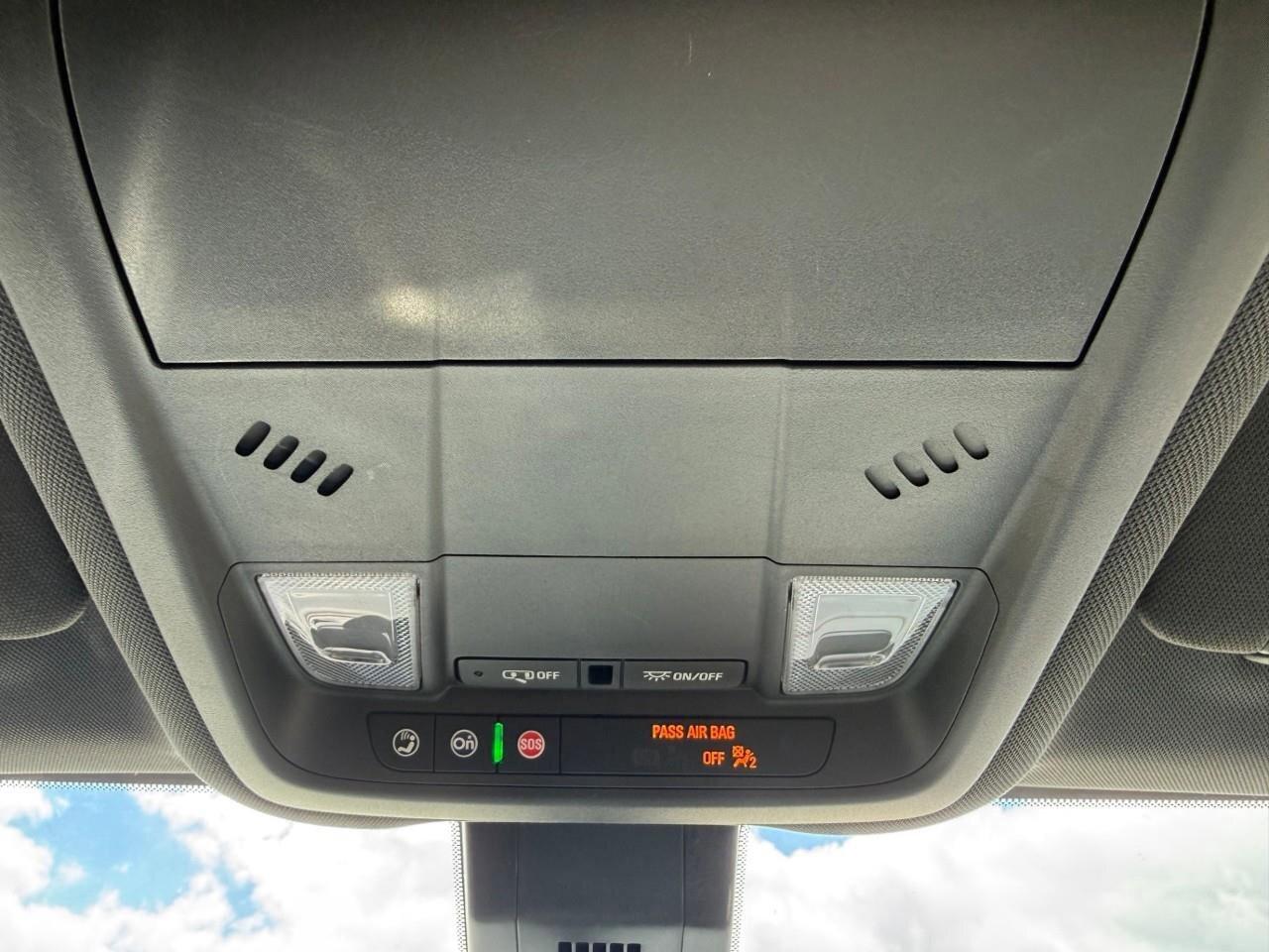 2022 Chevrolet Equinox RS ALL WEATHER MATS. POWER LIFTGATE. LUGGAGE RACK Photo