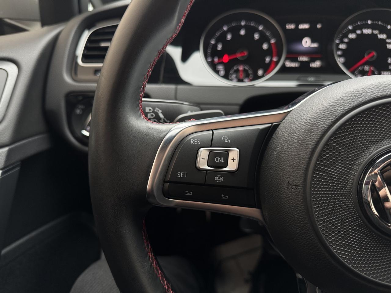 2019 Volkswagen Golf GTI Autobahn   0 Accidents ! Photo