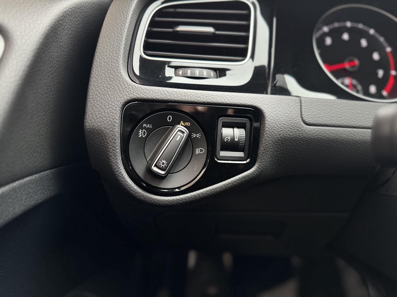 2019 Volkswagen Golf GTI Autobahn   0 Accidents ! Photo