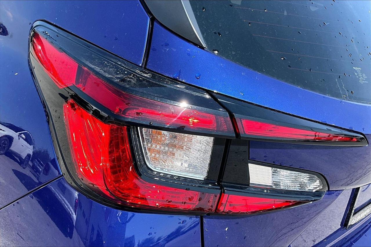 2024 Subaru Crosstrek LIMITED AWD   LOW KM   ONE OWNER   NO ACCIDENTS Photo3