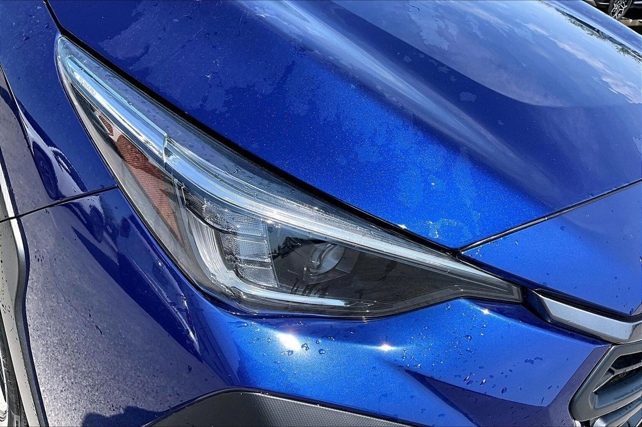 2024 Subaru Crosstrek LIMITED AWD   LOW KM   ONE OWNER   NO ACCIDENTS Photo