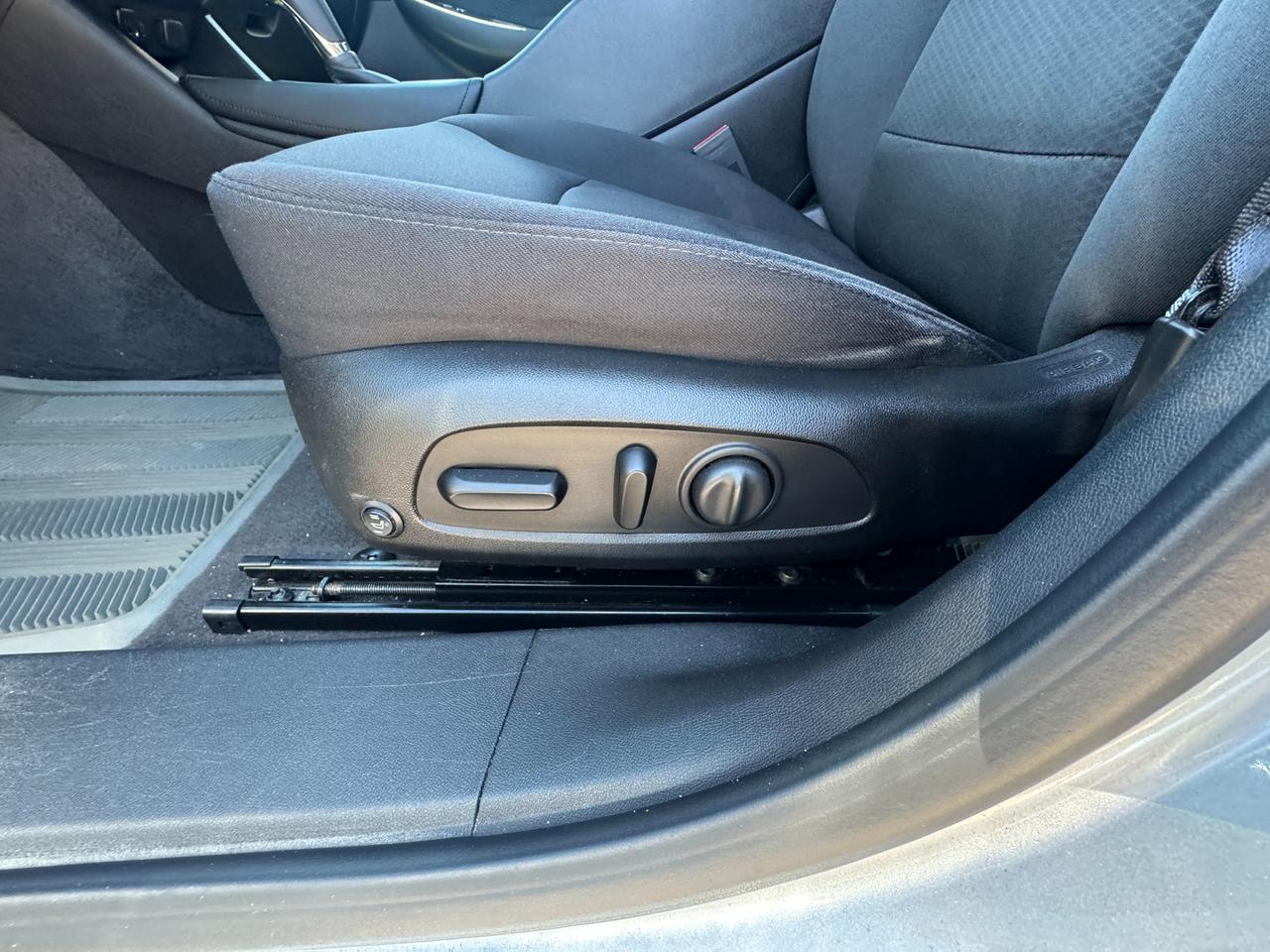 2017 Chevrolet Malibu LT w/1LT 4dr Sedan Photo