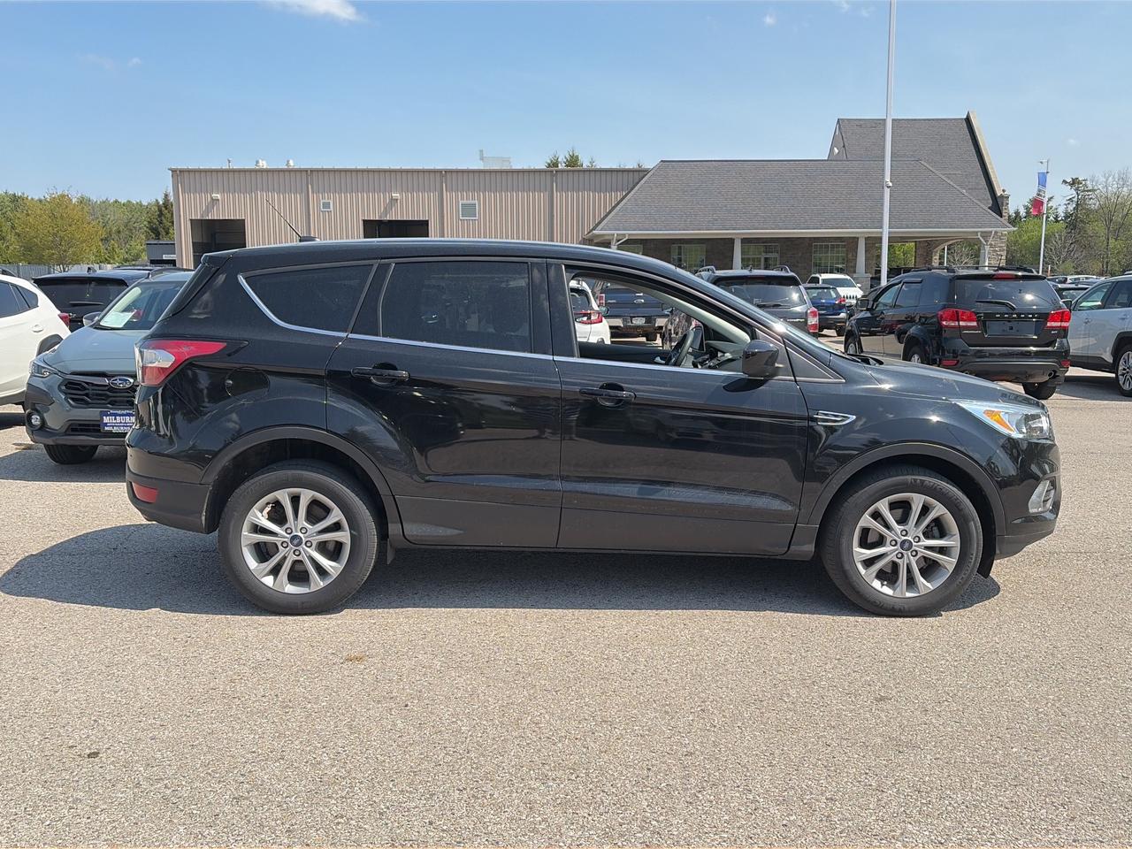 2017 Ford Escape SE FWD   Heated Seats   Backup Camera   Bluetooth Photo