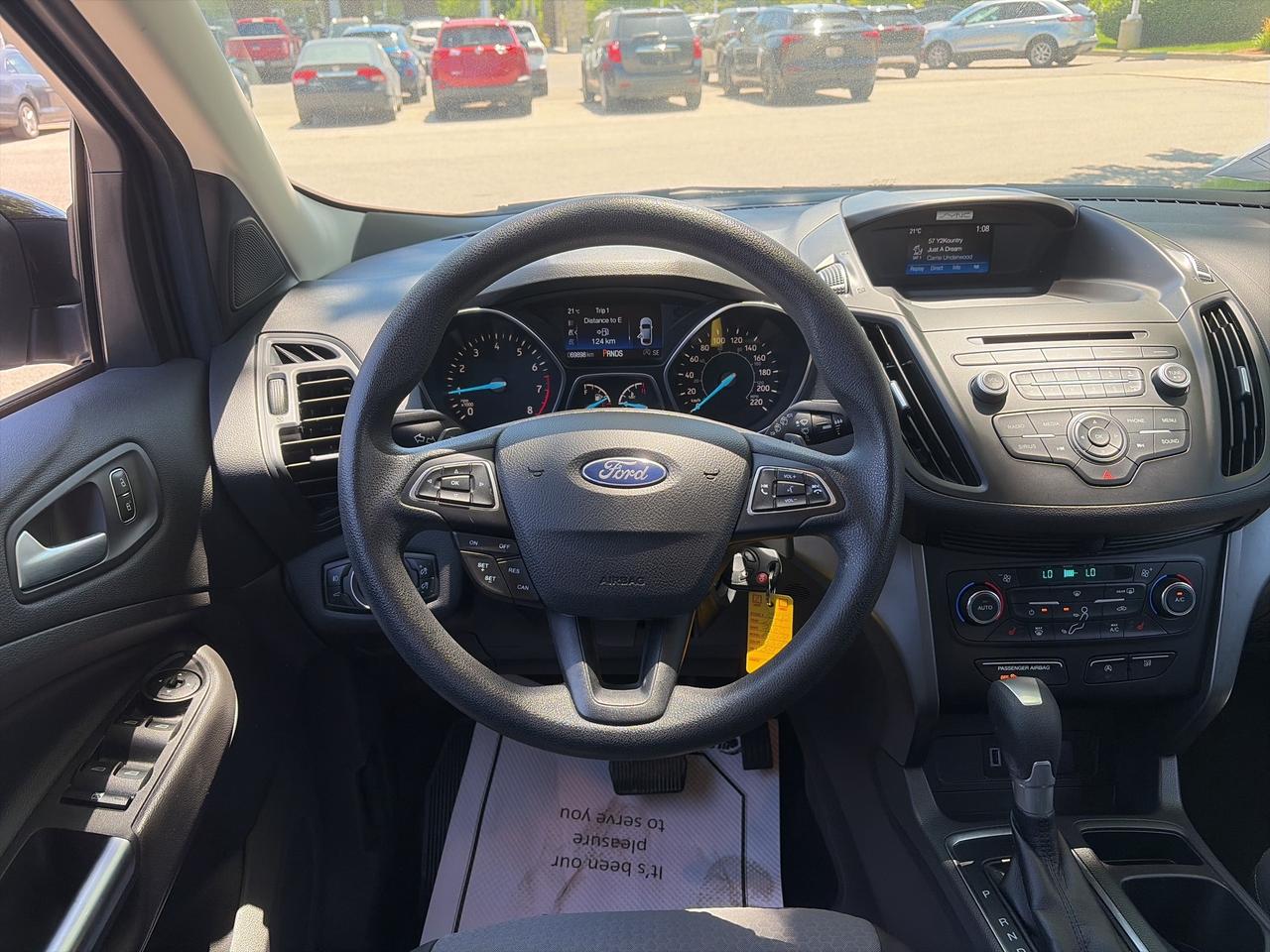 2017 Ford Escape SE FWD   Heated Seats   Backup Camera   Bluetooth Photo