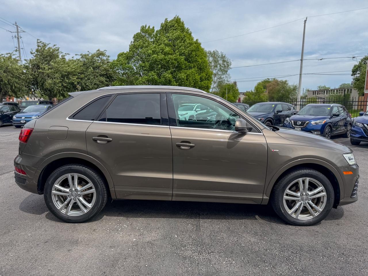 2016 Audi Q3 Technik/QUATTRO/BSM/NAVI/PANO/NO ACCIDENTS/CAMERA Photo