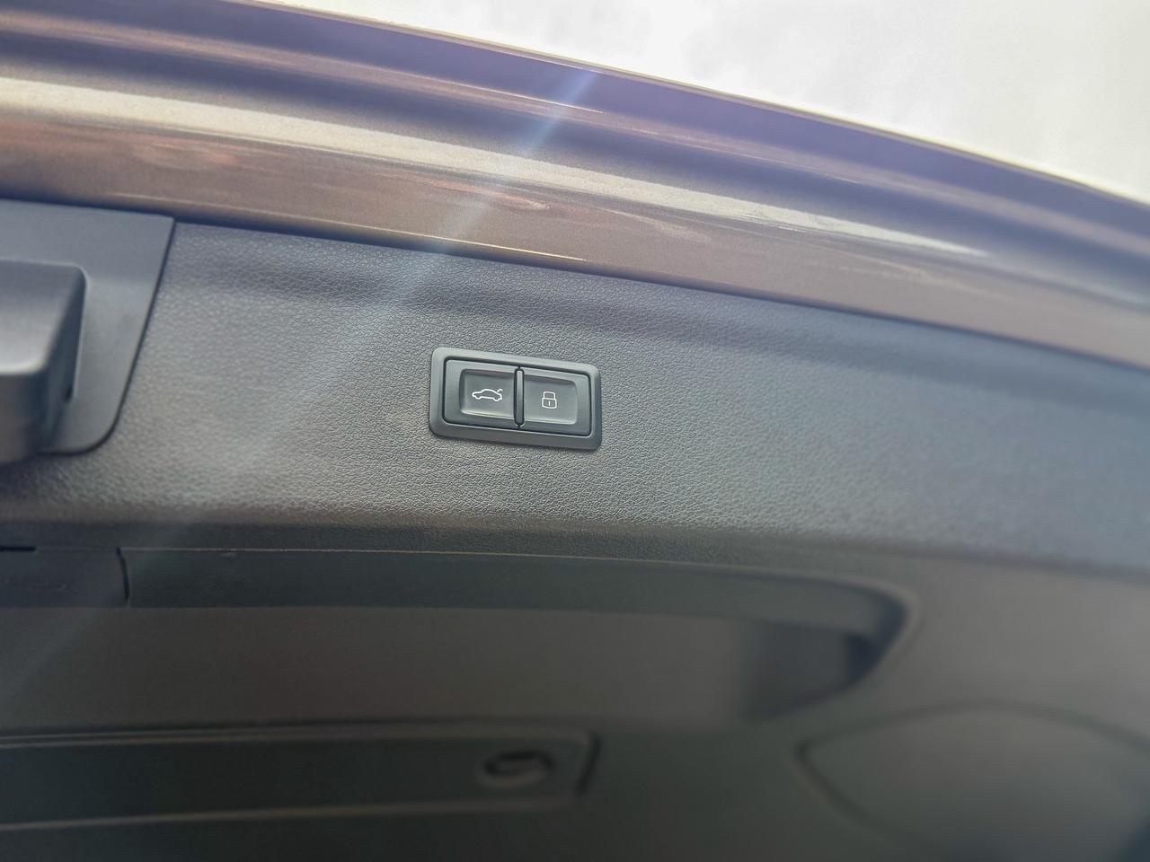 2016 Audi Q3 Technik/QUATTRO/BSM/NAVI/PANO/NO ACCIDENTS/CAMERA Photo