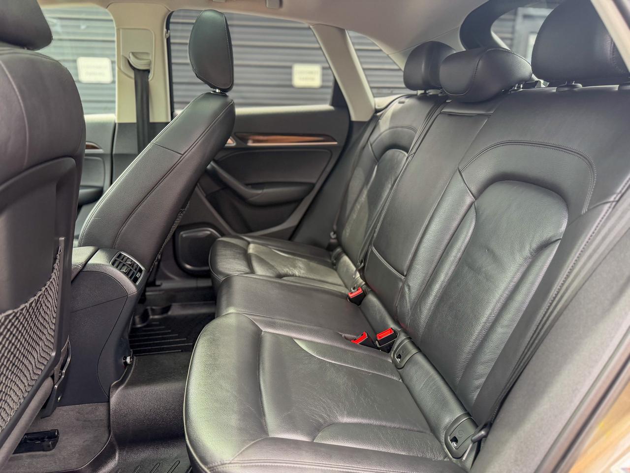 2016 Audi Q3 Technik/QUATTRO/BSM/NAVI/PANO/NO ACCIDENTS/CAMERA Photo