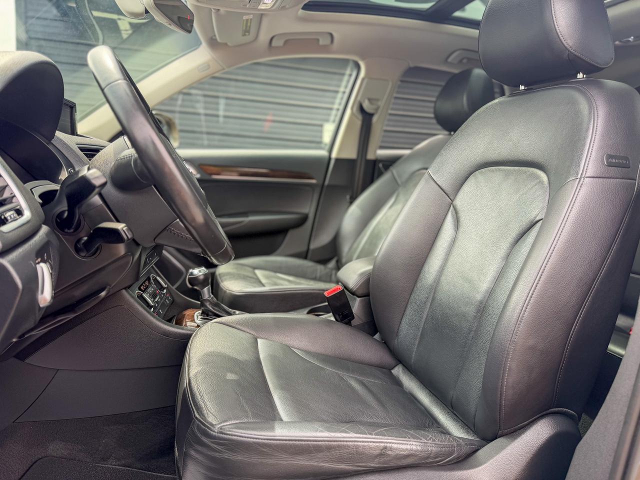 2016 Audi Q3 Technik/QUATTRO/BSM/NAVI/PANO/NO ACCIDENTS/CAMERA Photo