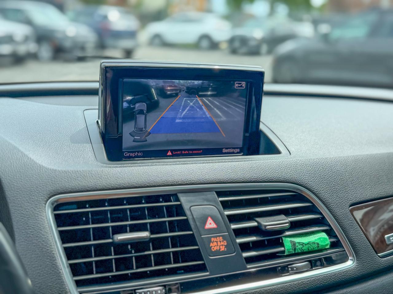 2016 Audi Q3 Technik/QUATTRO/BSM/NAVI/PANO/NO ACCIDENTS/CAMERA Photo
