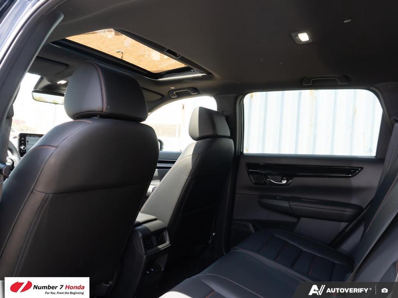 2025 Honda CR-V Hybrid Touring *EXTENDED FACTORY WARRANTY* Photo