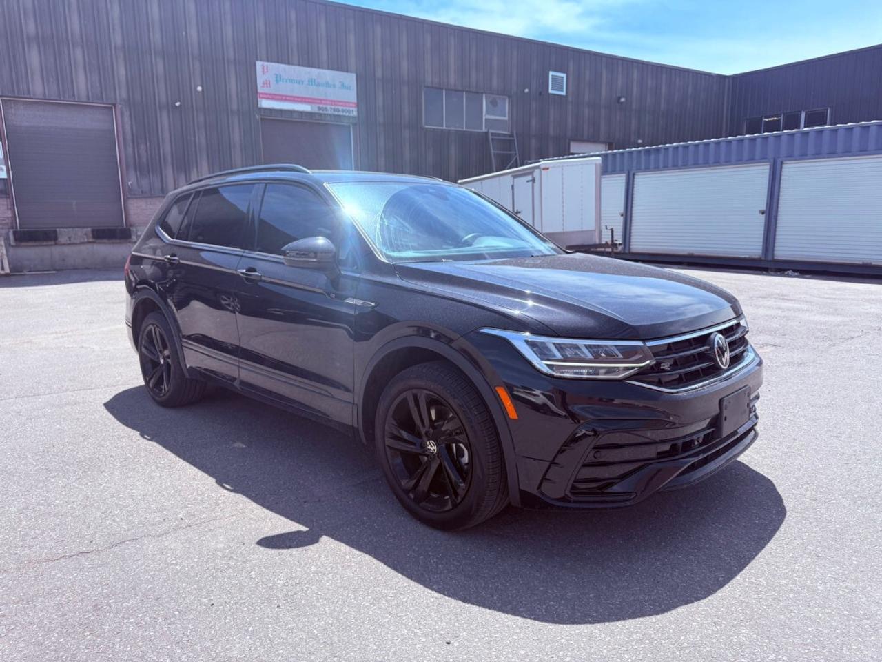 2023 Volkswagen Tiguan R-Line Black 4MOTION   One Owner   Pano Roof   Hea Photo