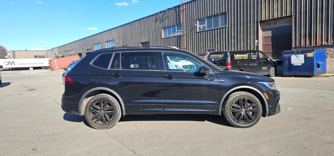 2022 Volkswagen Tiguan One Owner R-Line Black   4MOTION   Pano Roof   Hea Photo