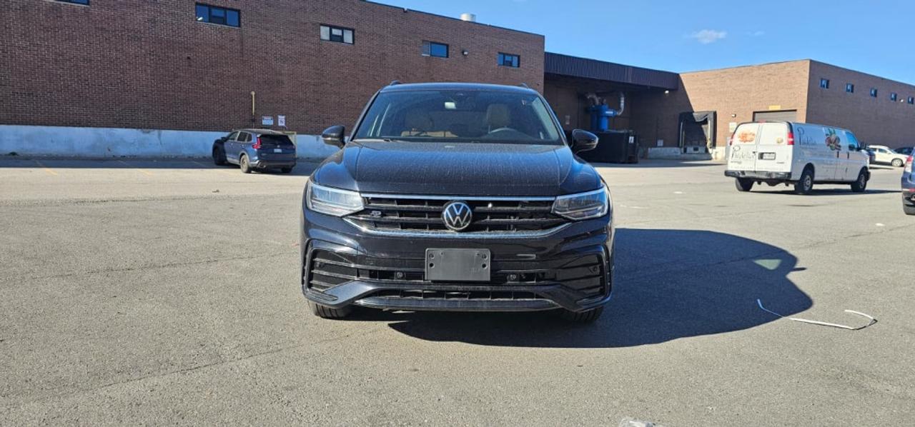 2022 Volkswagen Tiguan One Owner R-Line Black   4MOTION   Pano Roof   Hea Photo