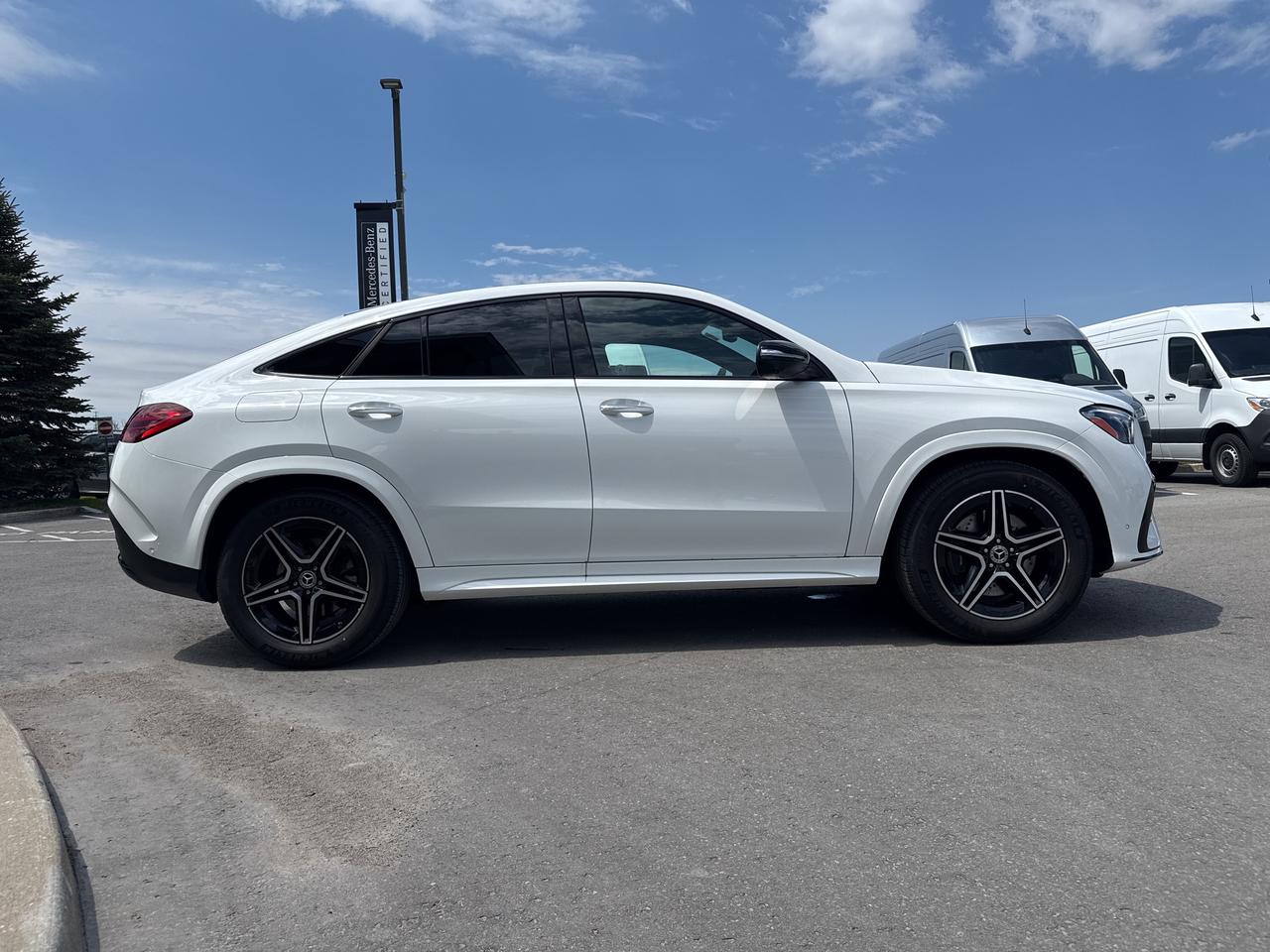2025 Mercedes-Benz GLE 4MATIC® Photo4