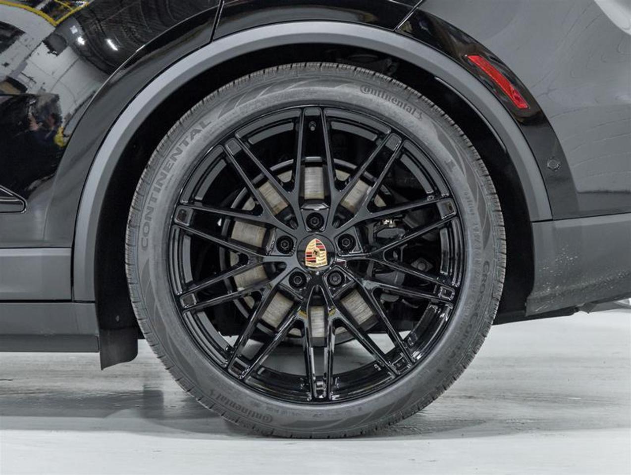 2026 Porsche Macan  Photo