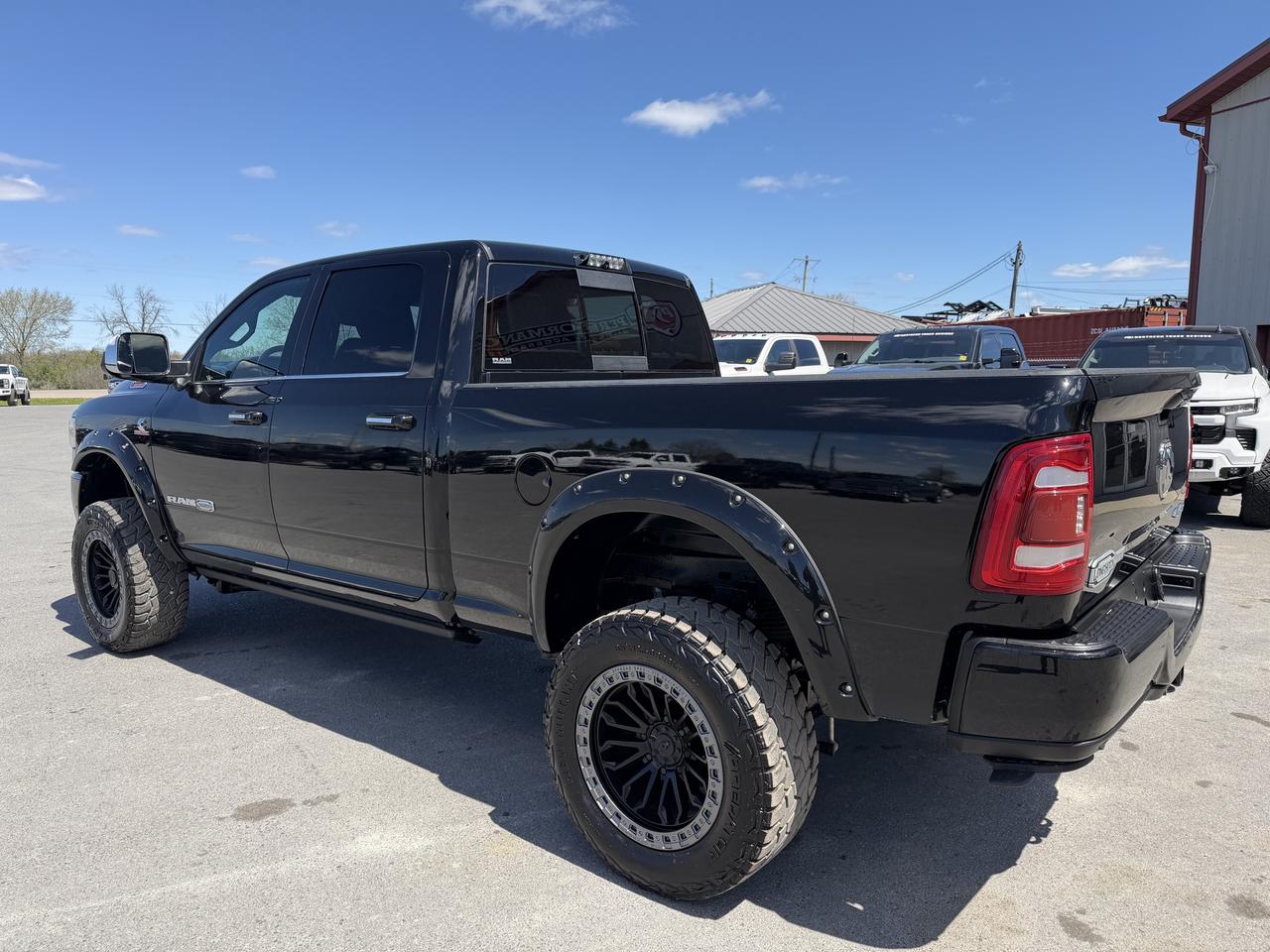 2020 RAM 2500 Laramie Longhorn 4x4 Crew Cab 6'4  Box Photo4