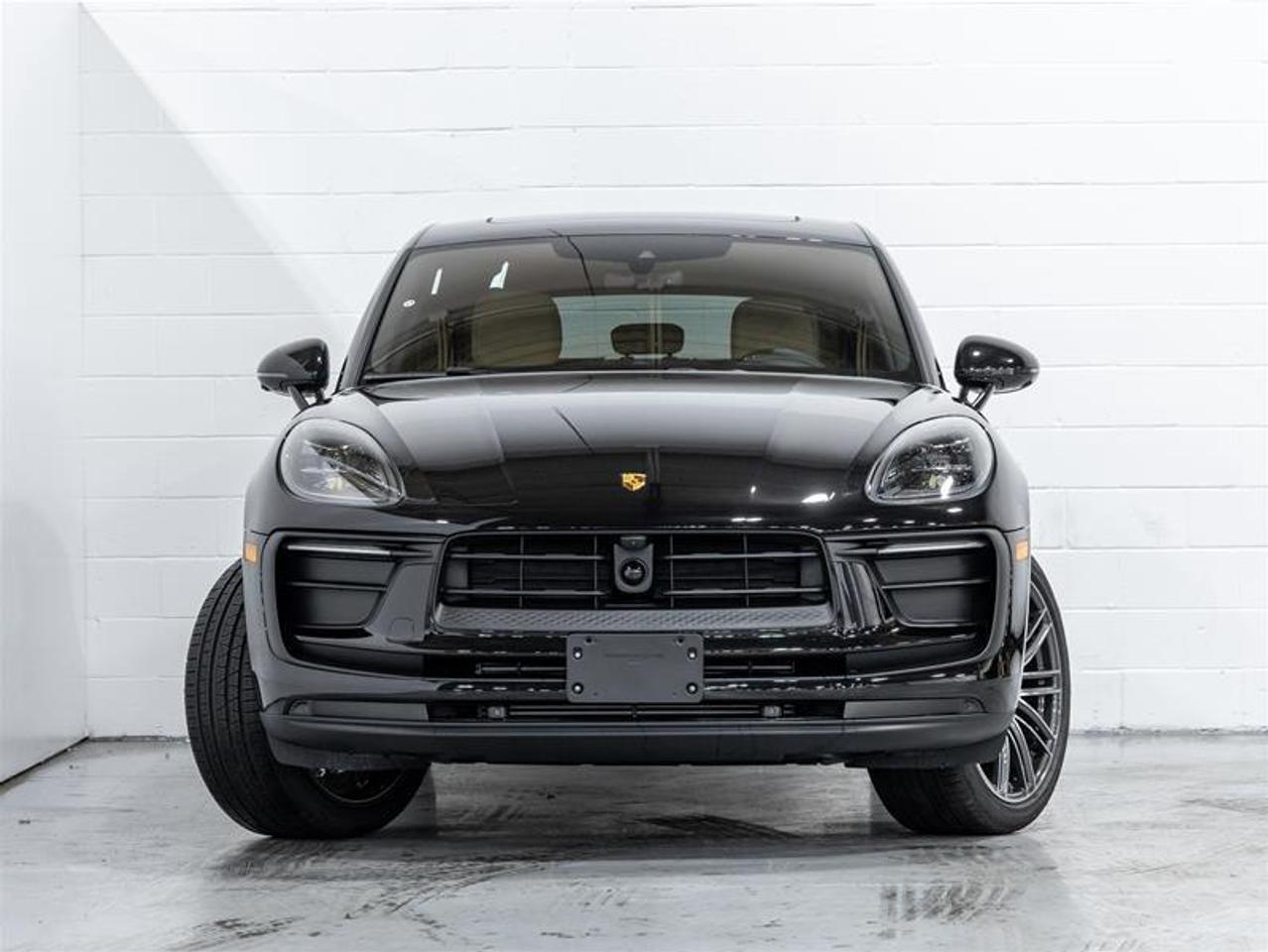 2025 Porsche Macan  Photo