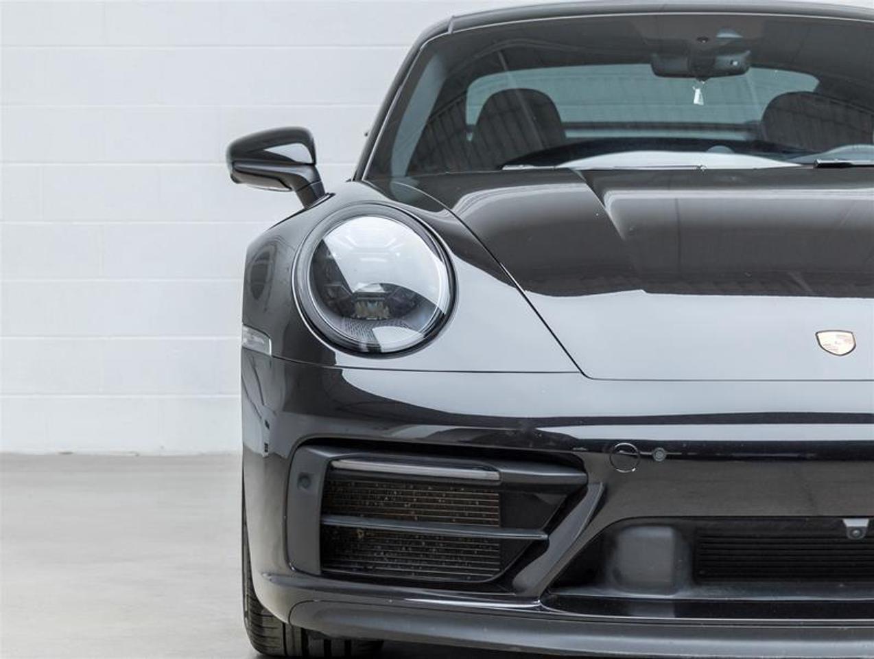 2024 Porsche 911  Photo2