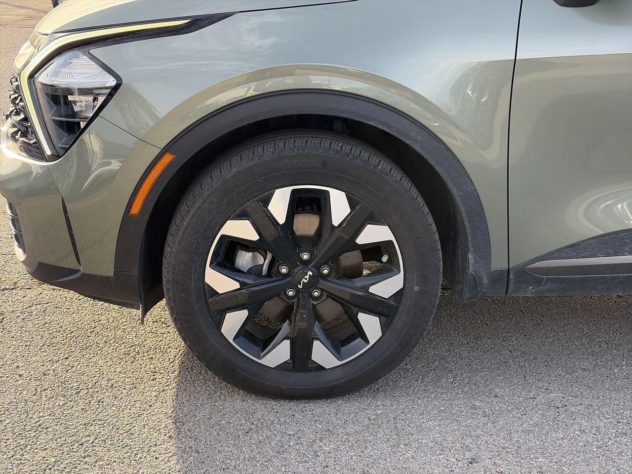 2024 Kia Sportage X-Line AWD Lthr Seats   Wireless Charger   Parking Photo