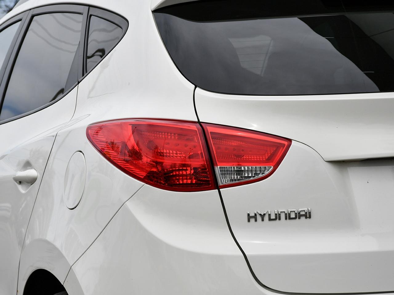 2011 Hyundai Tucson AWD   GLS   1 OWNER   CLEAN CARFAX   SOLD ASIS Photo