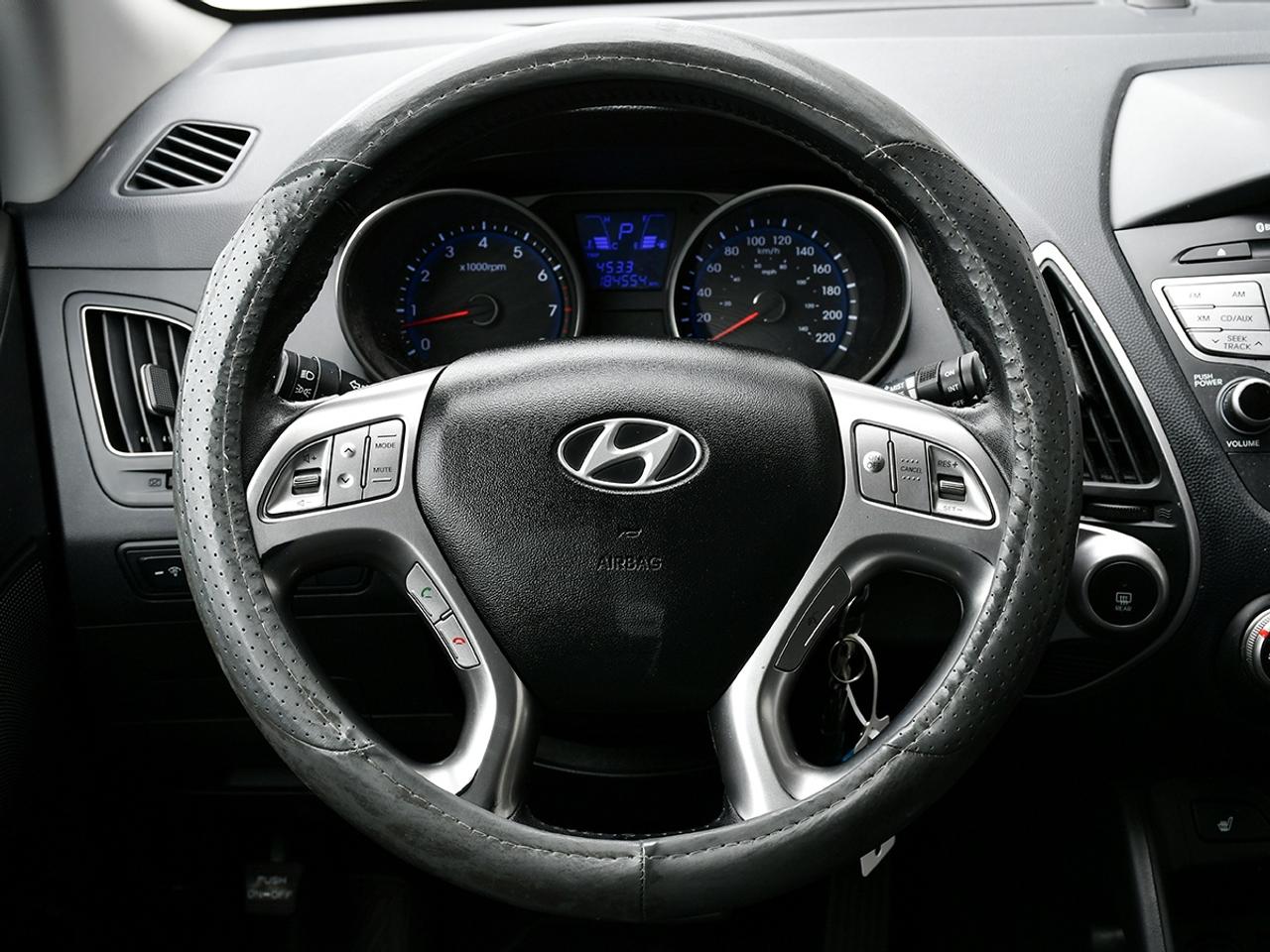 2011 Hyundai Tucson AWD   GLS   1 OWNER   CLEAN CARFAX   SOLD ASIS Photo