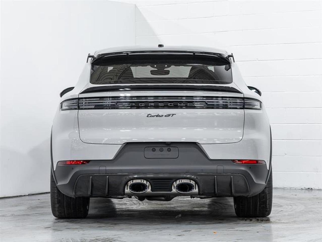 2025 Porsche Cayenne  Photo