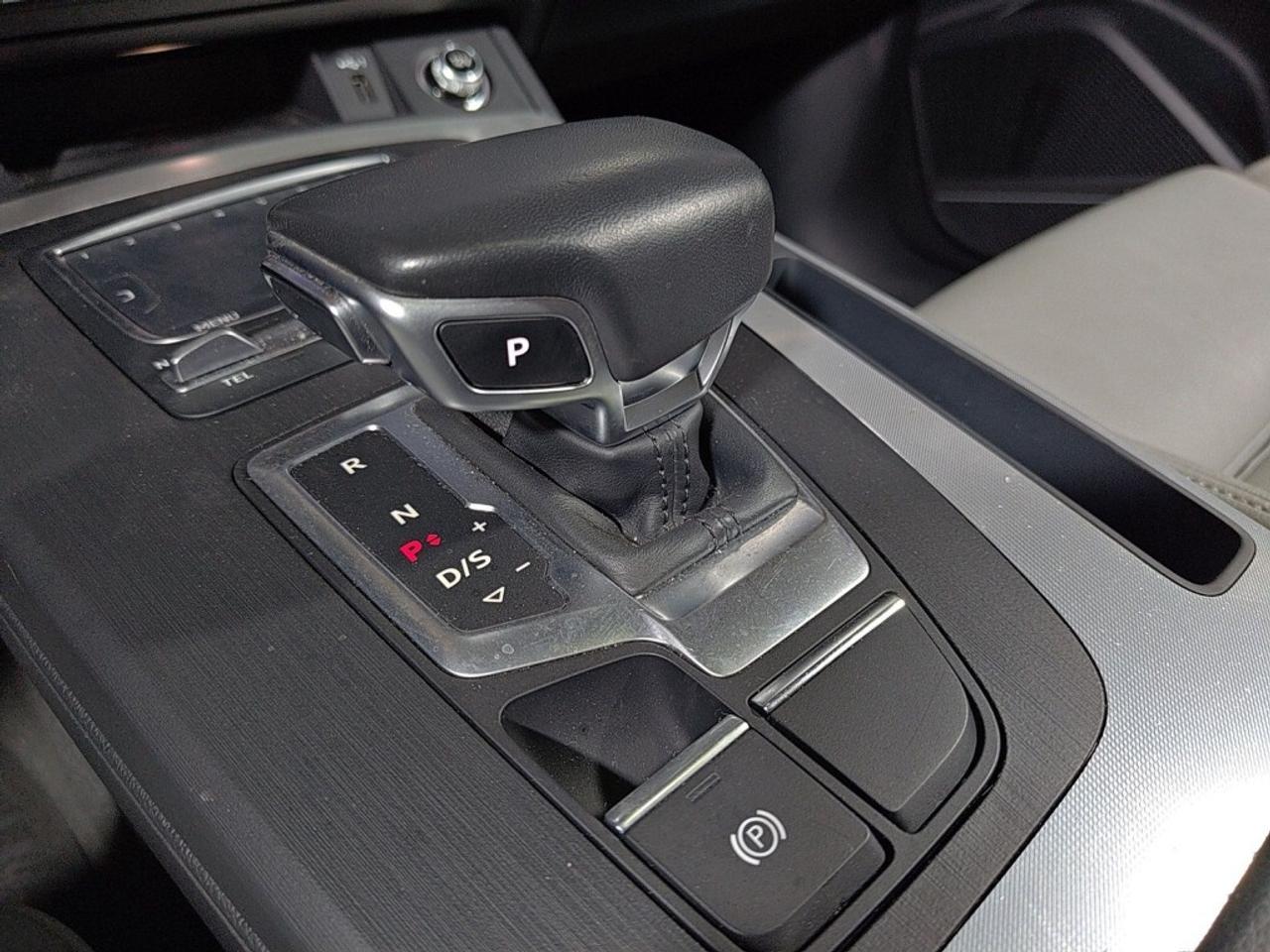 2019 Audi Q5 Technik quattro   Pano Roof   Virtual Cockpit   36 Photo