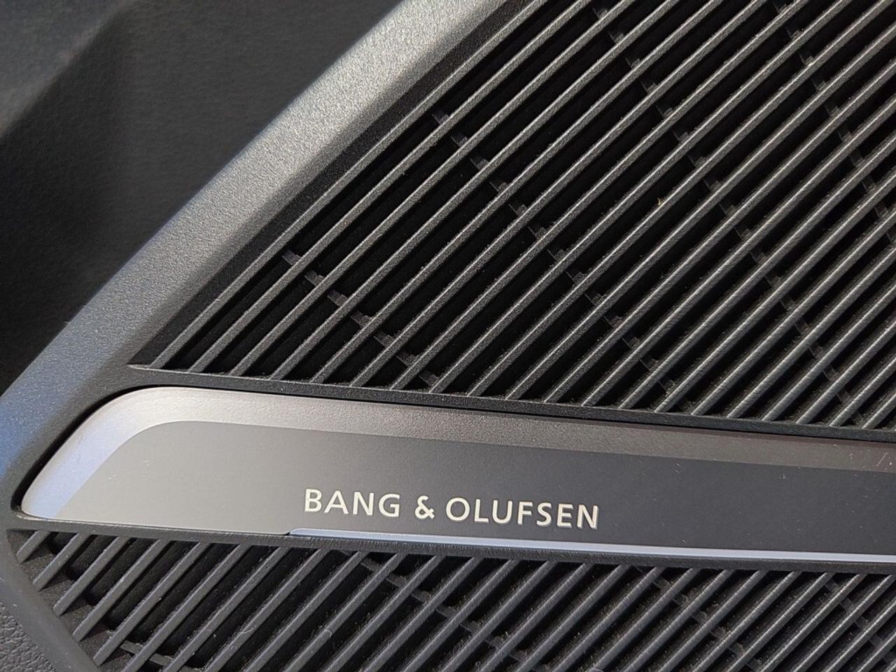2019 Audi Q5 Technik quattro   Pano Roof   Virtual Cockpit   36 Photo
