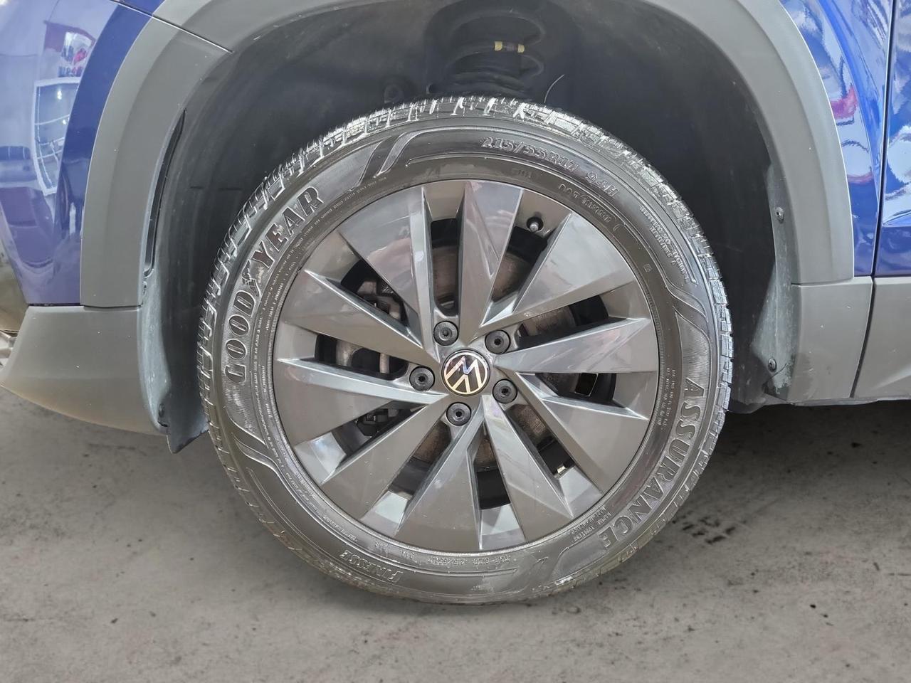 2023 Volkswagen Taos Comfortline 4dr Front-Wheel Drive Photo