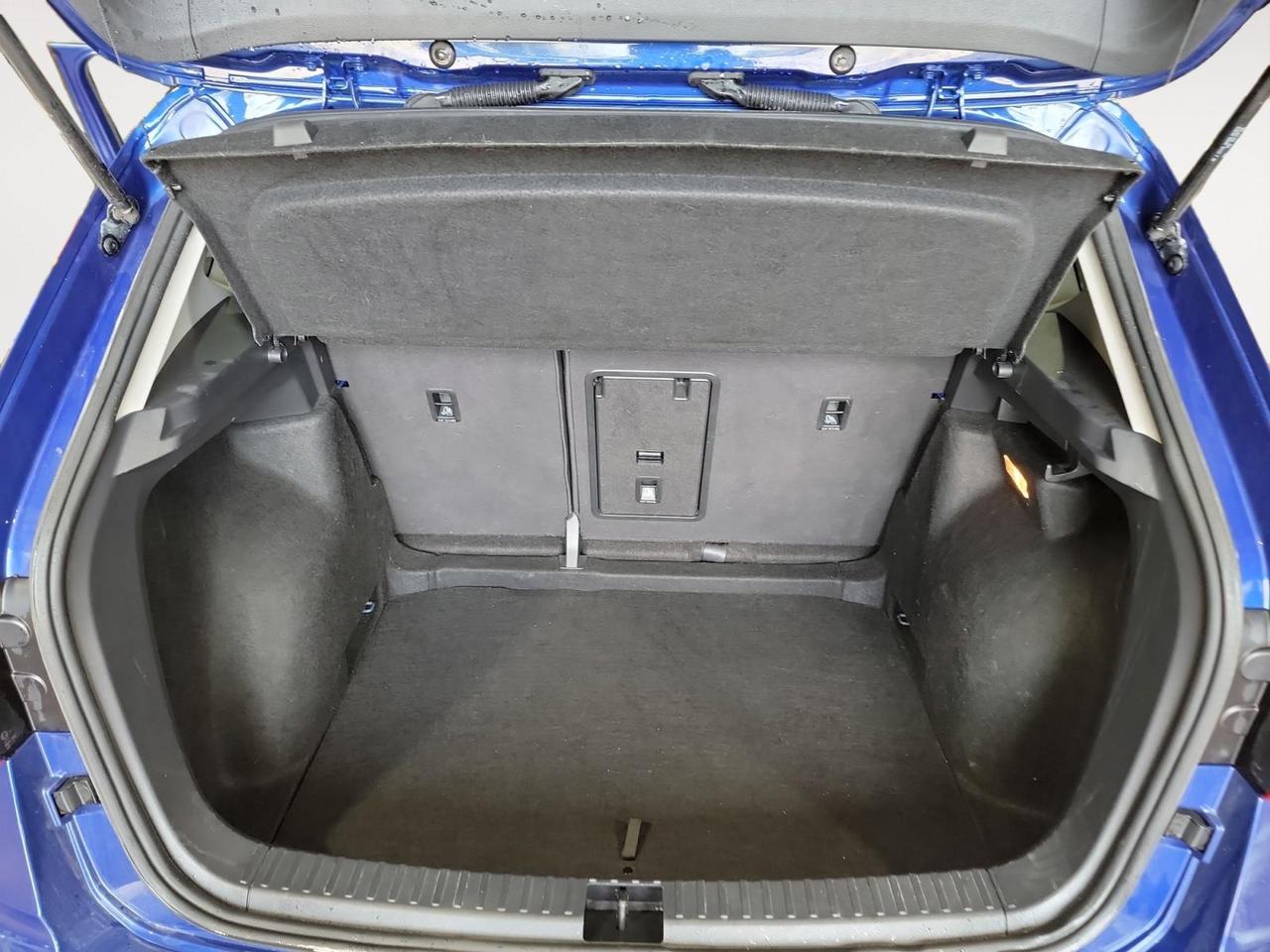 2023 Volkswagen Taos Comfortline 4dr Front-Wheel Drive Photo