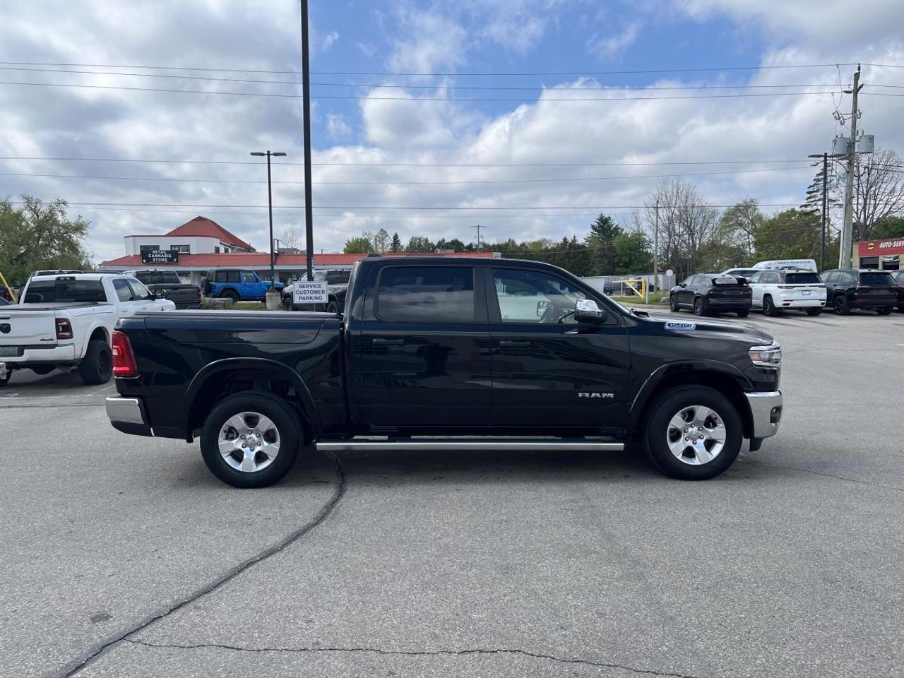 2025 RAM 1500 Big Horn Photo