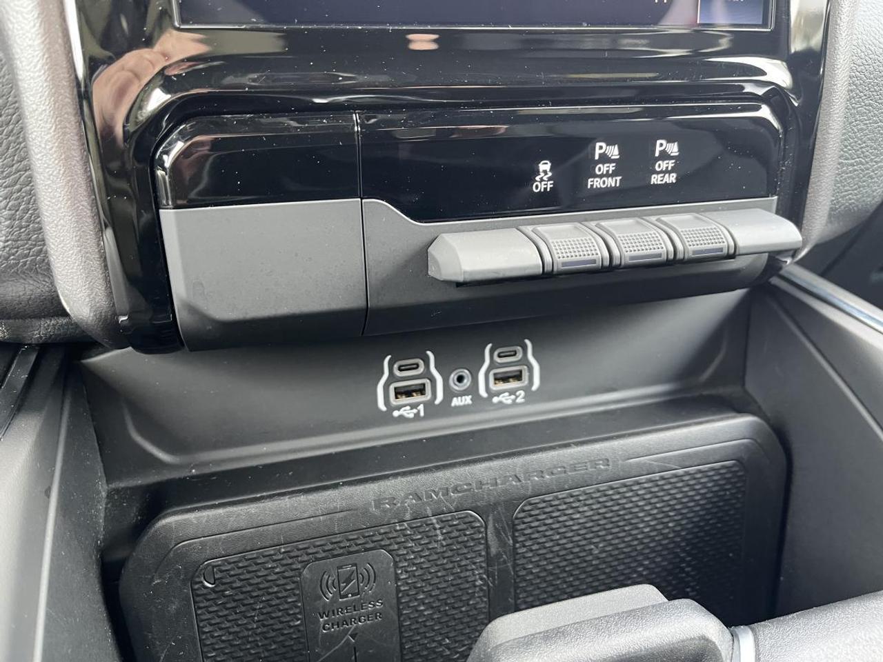 2025 RAM 1500 Big Horn Photo